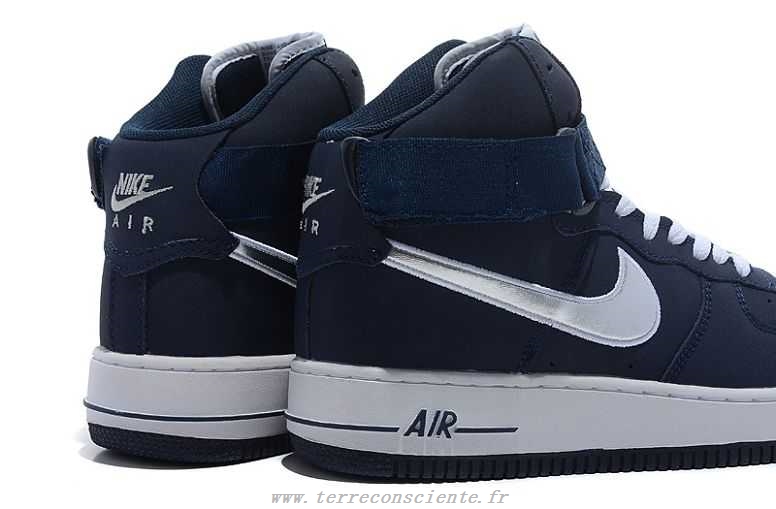 chaussure nike montant
